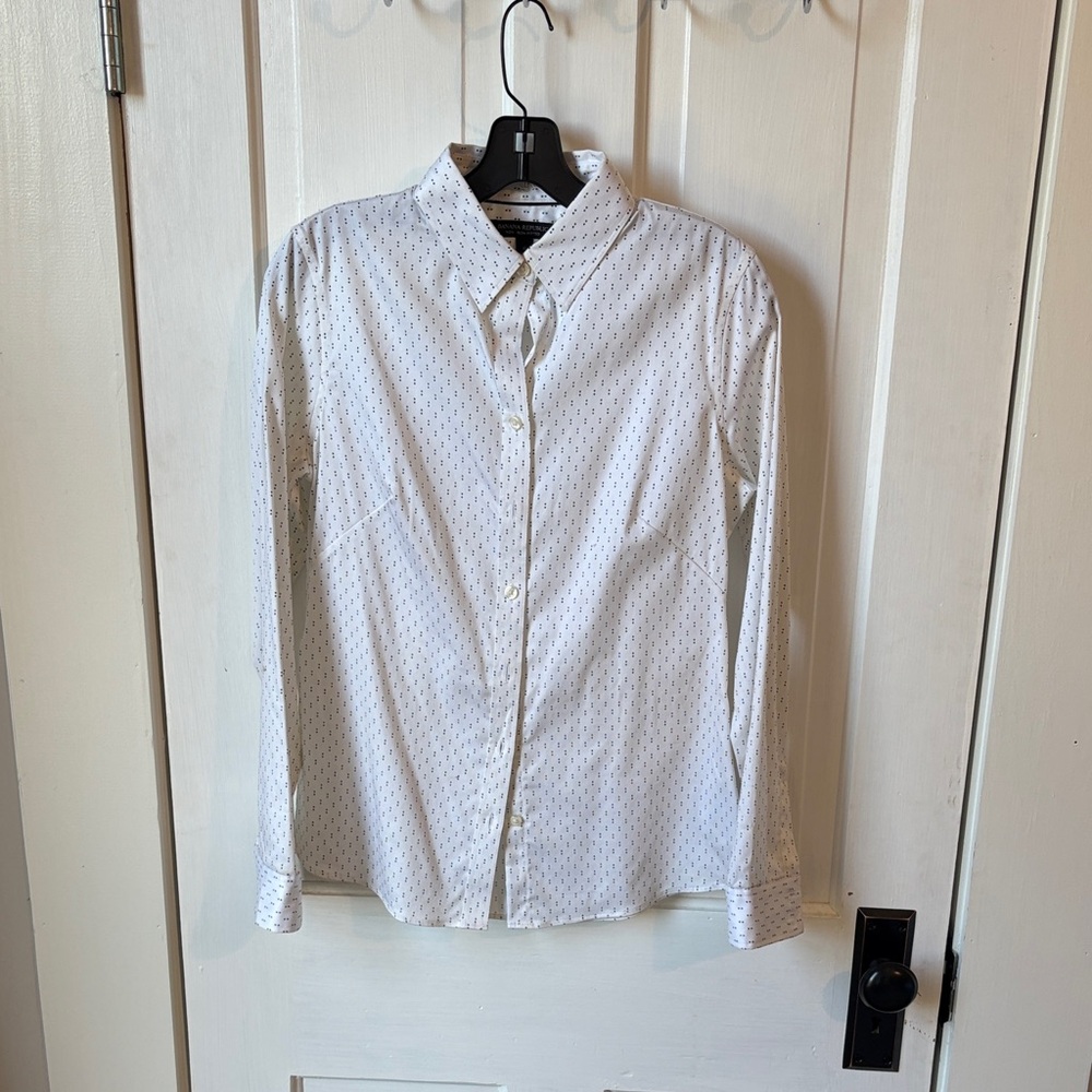 Banana‎ Republic Light Gray Button-Down Shirt